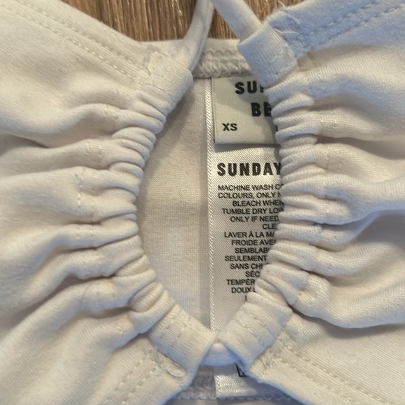 Aritzia – Sunday Best – crop top size extra small, like new - Picture 3 of 6